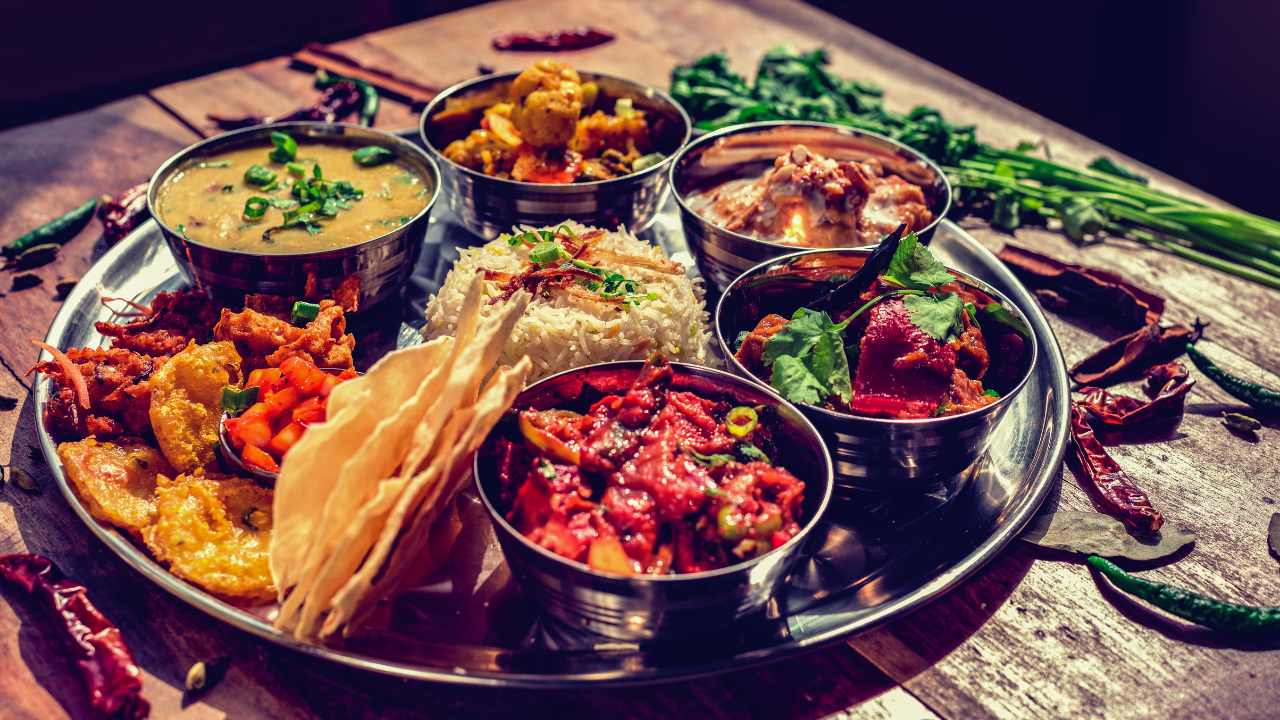 MEALS CHICKEN / KAADAI